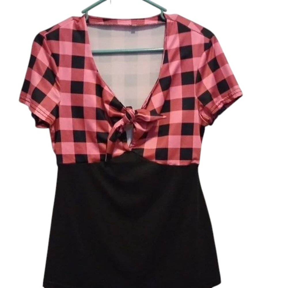 Chic Pink & Black Checkered Blouse Medium Women’s‎ Casual Tied Top